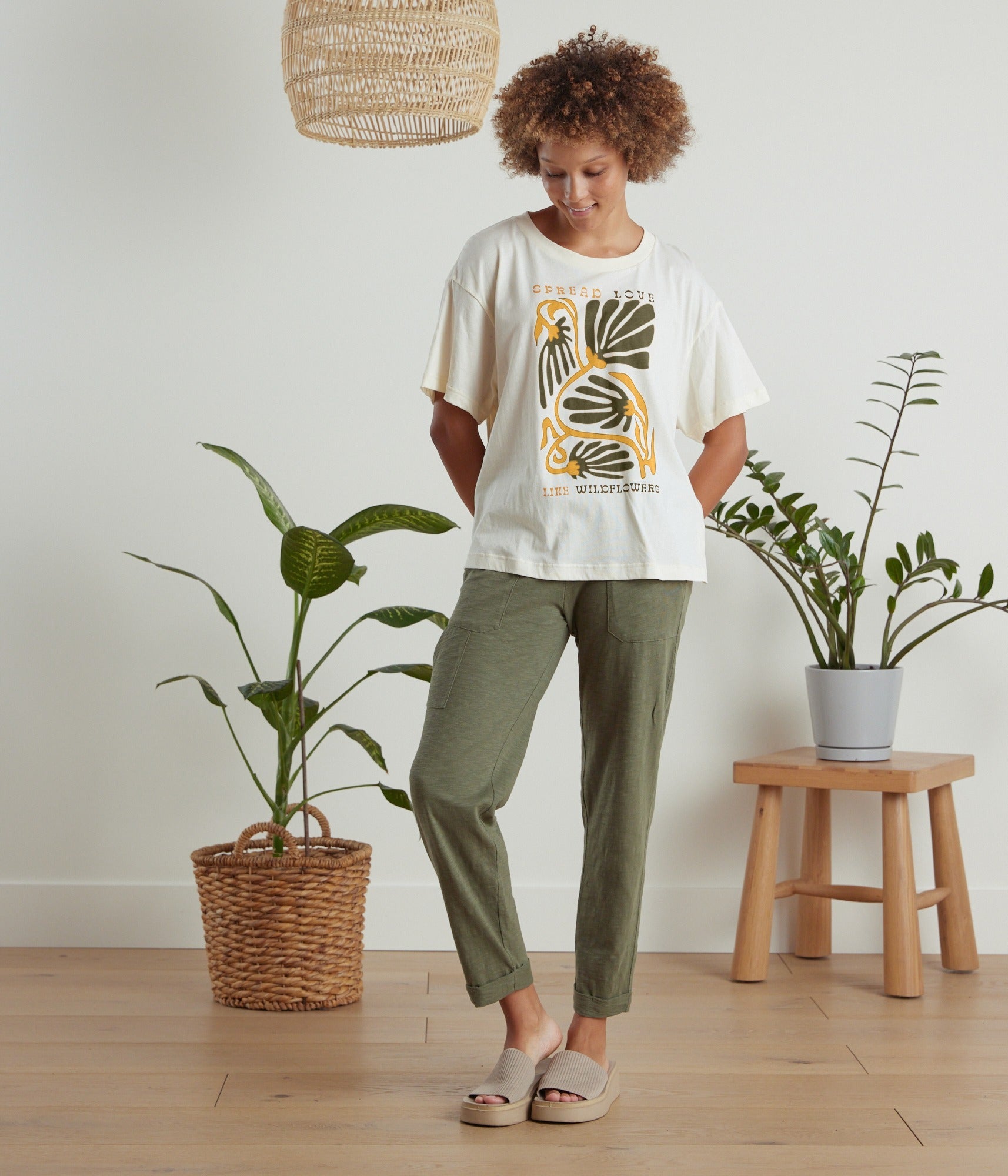 Wildflowers Relaxed Tee - Stone