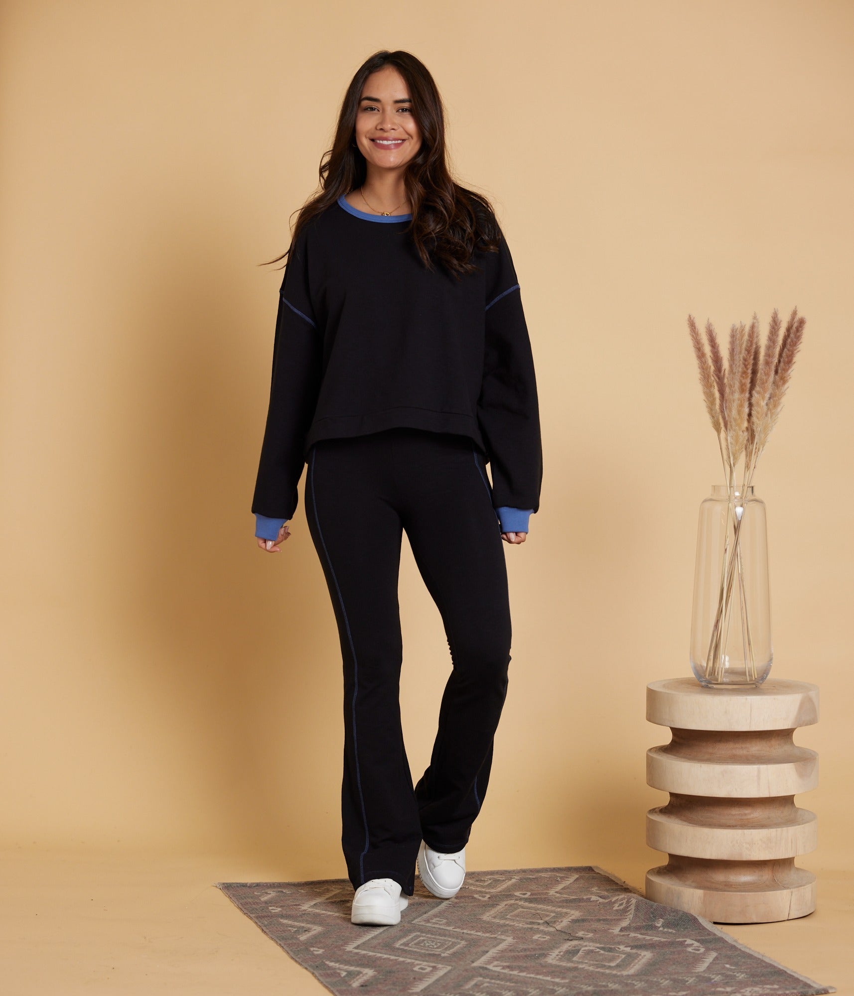 Ada Pullover - Black/Cobalt