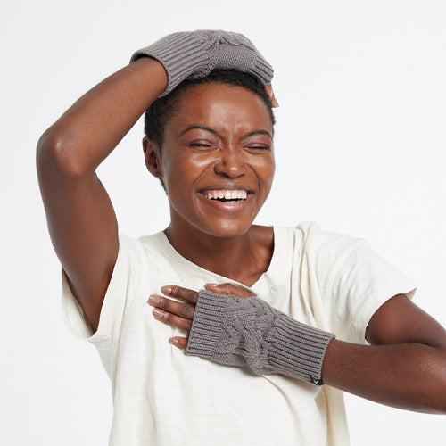 Lila Gloves