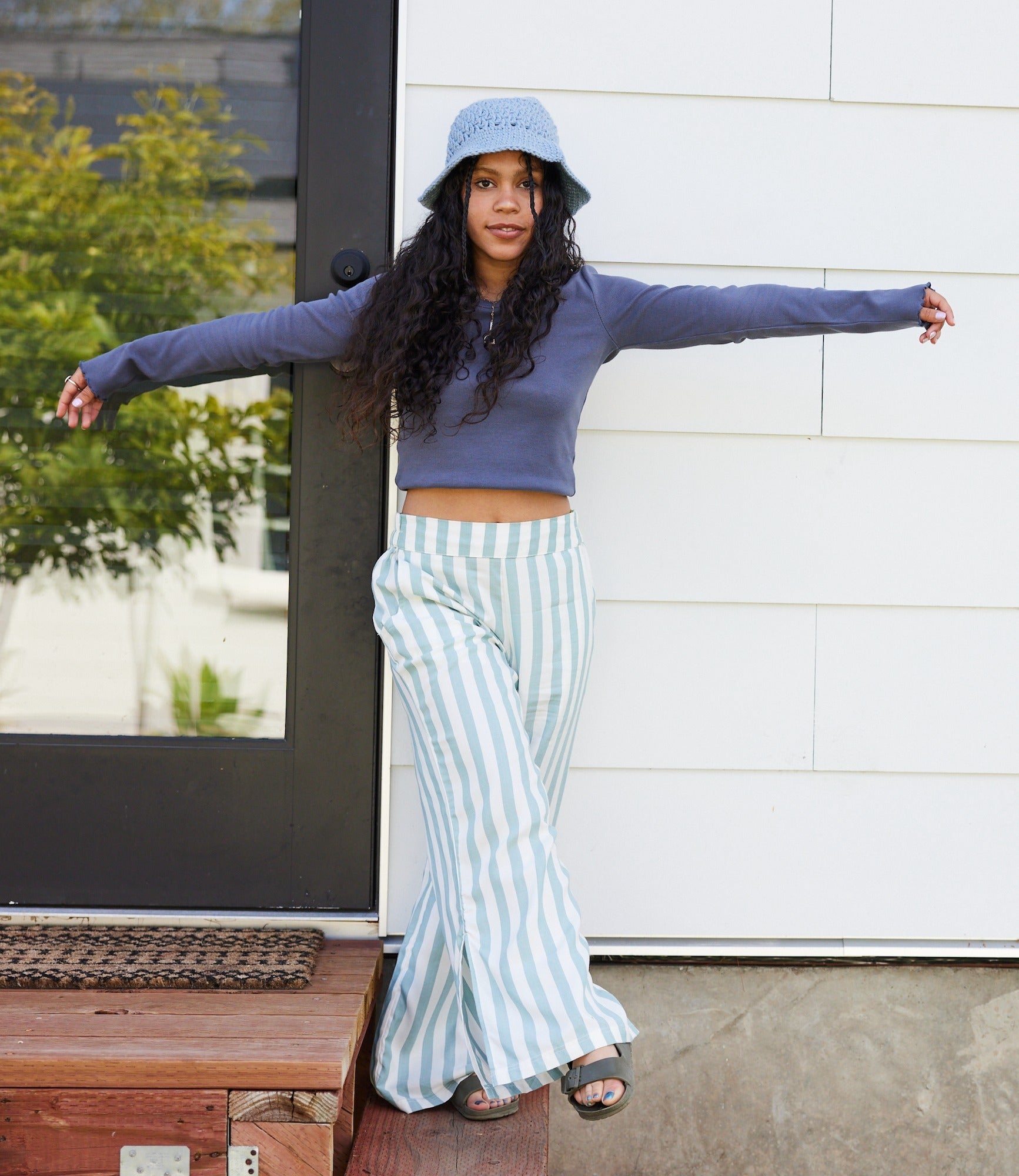 Crochet Bucket Hat - Slate