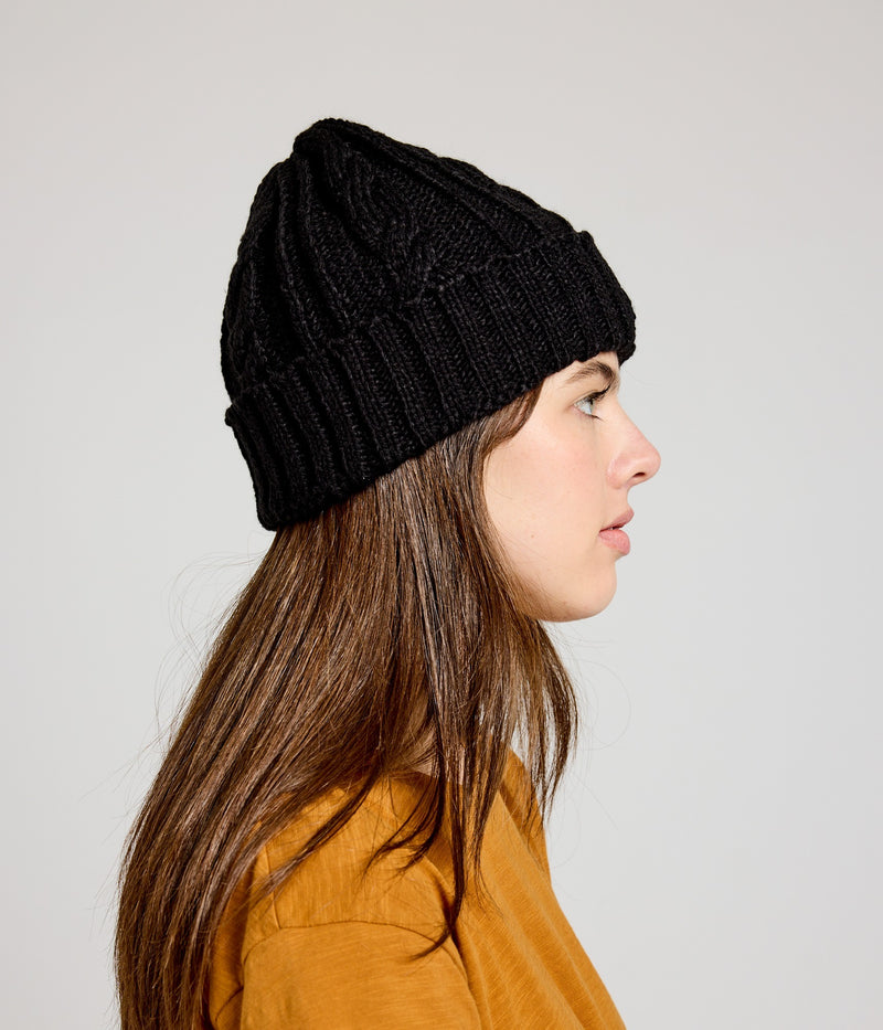 Cable Knit Beanie Black