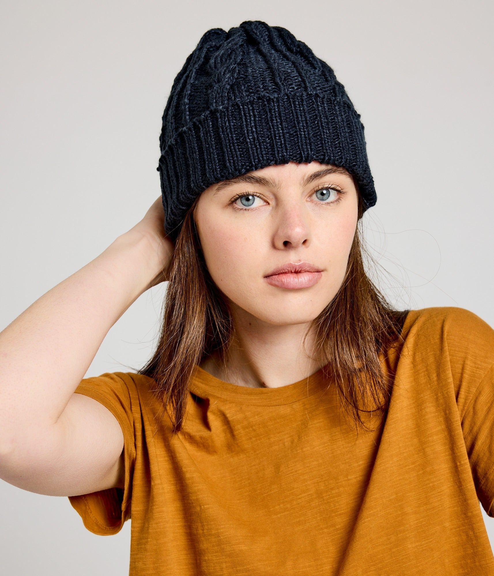 Cable Knit Beanie - Dark Blue