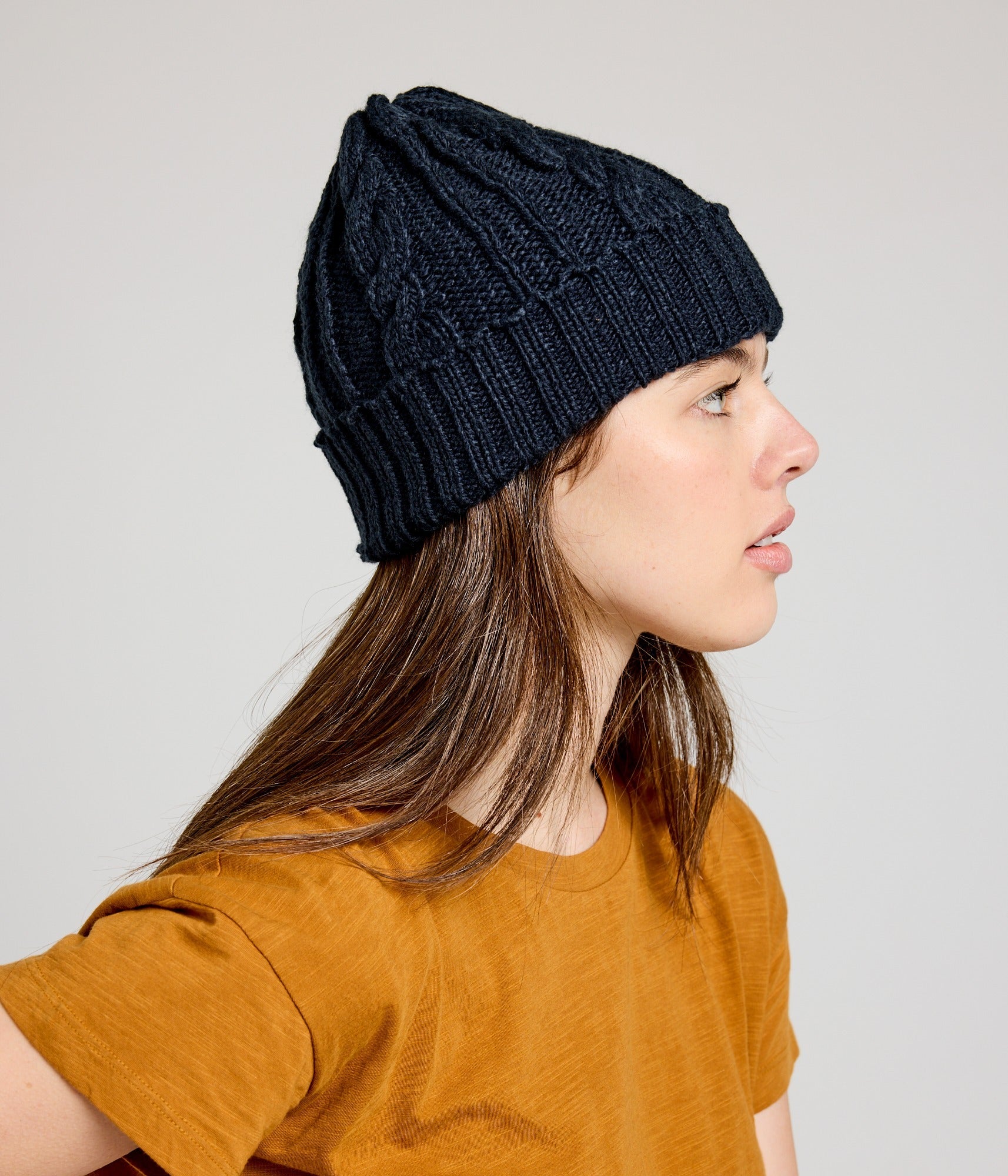 Cable Knit Beanie - Dark Blue