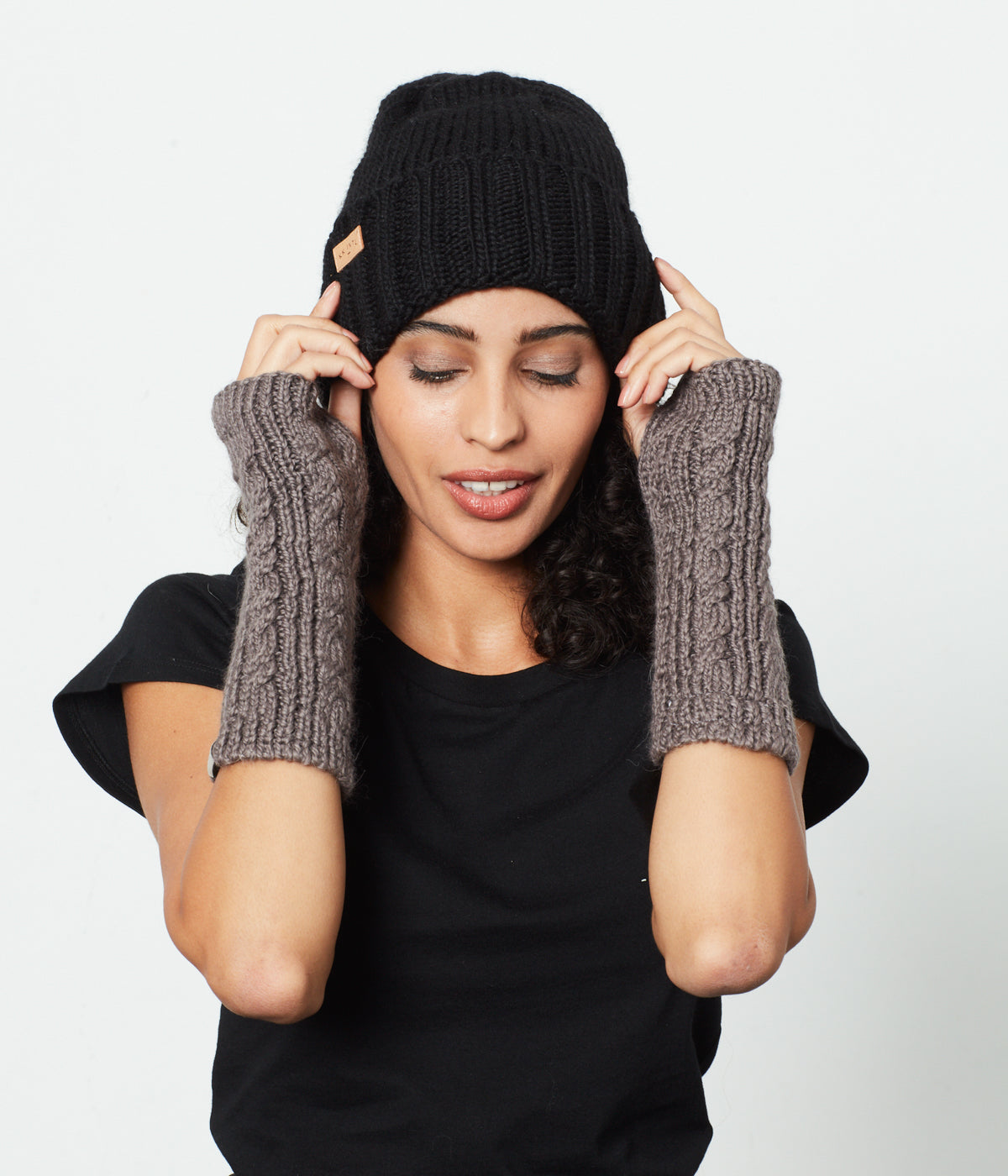 Hazel Fingerless Gloves - Iron