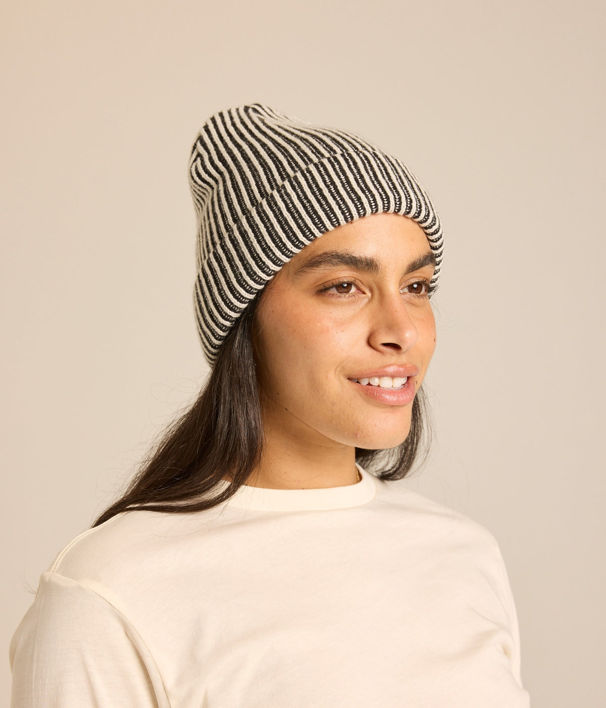 Illusion Beanie - Black/Pearl