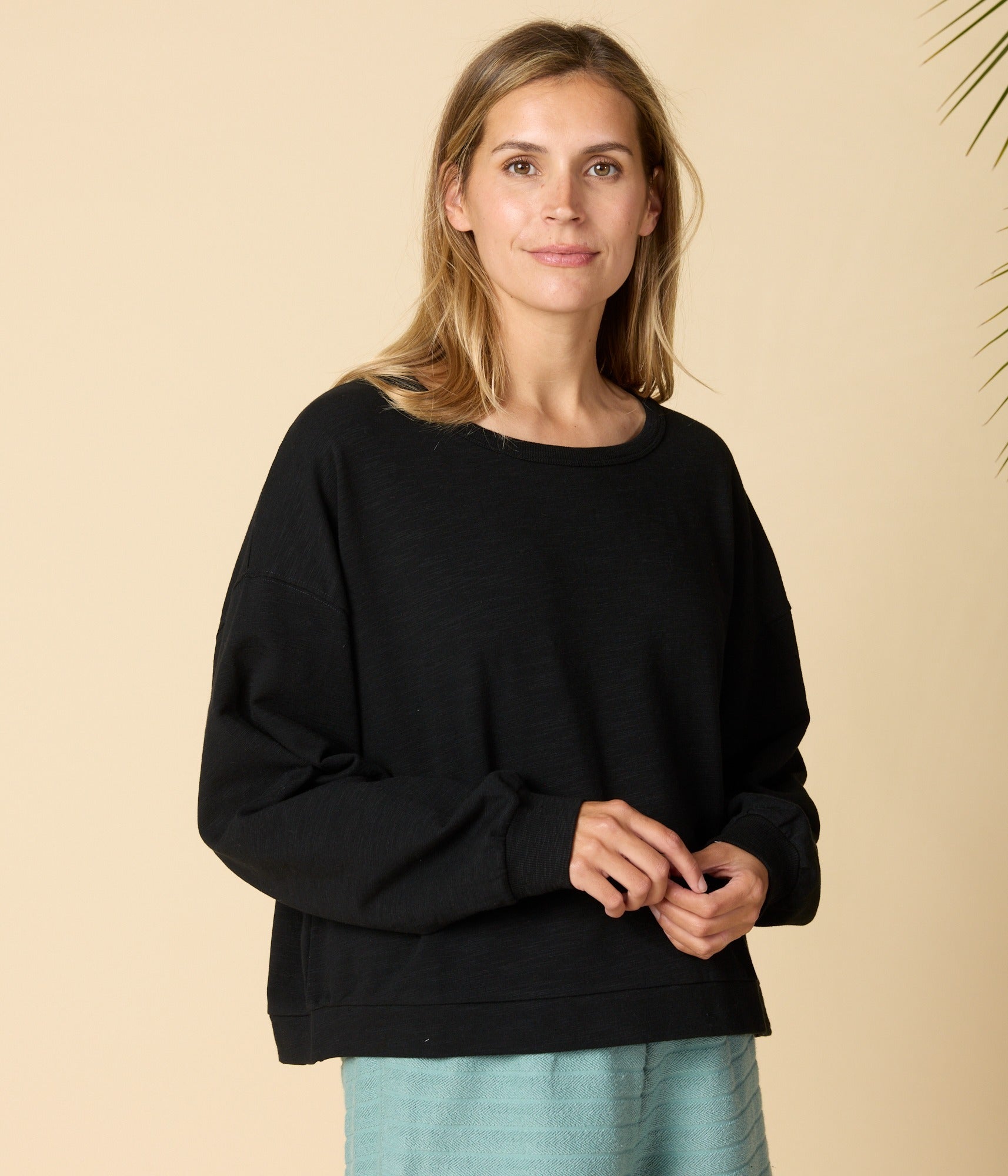 Ada Pullover - Black
