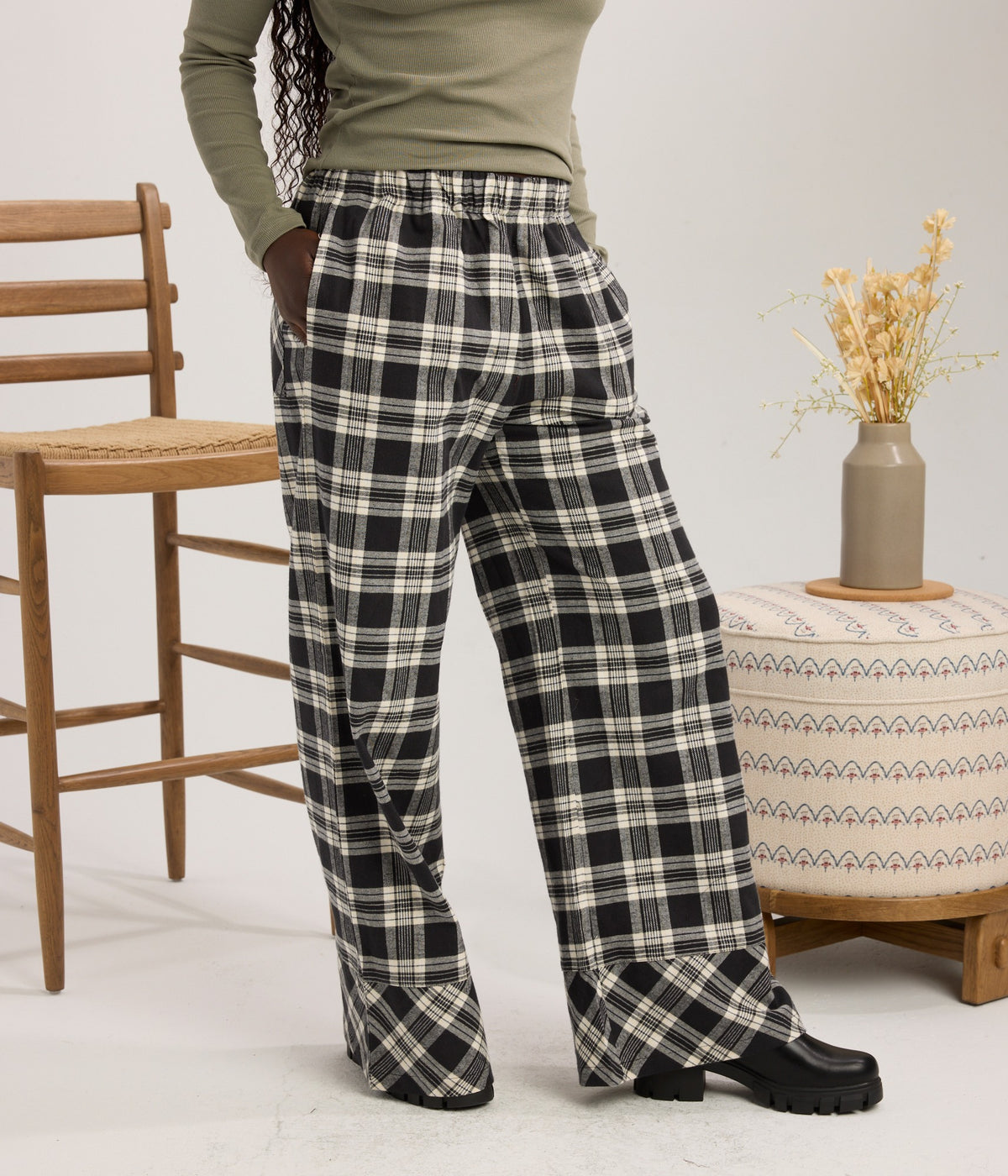 Ciara Flannel Pant - Black/Pearl